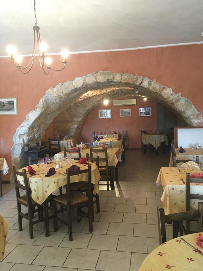 רוסטרל Auberge De Rustreou מראה חיצוני תמונה